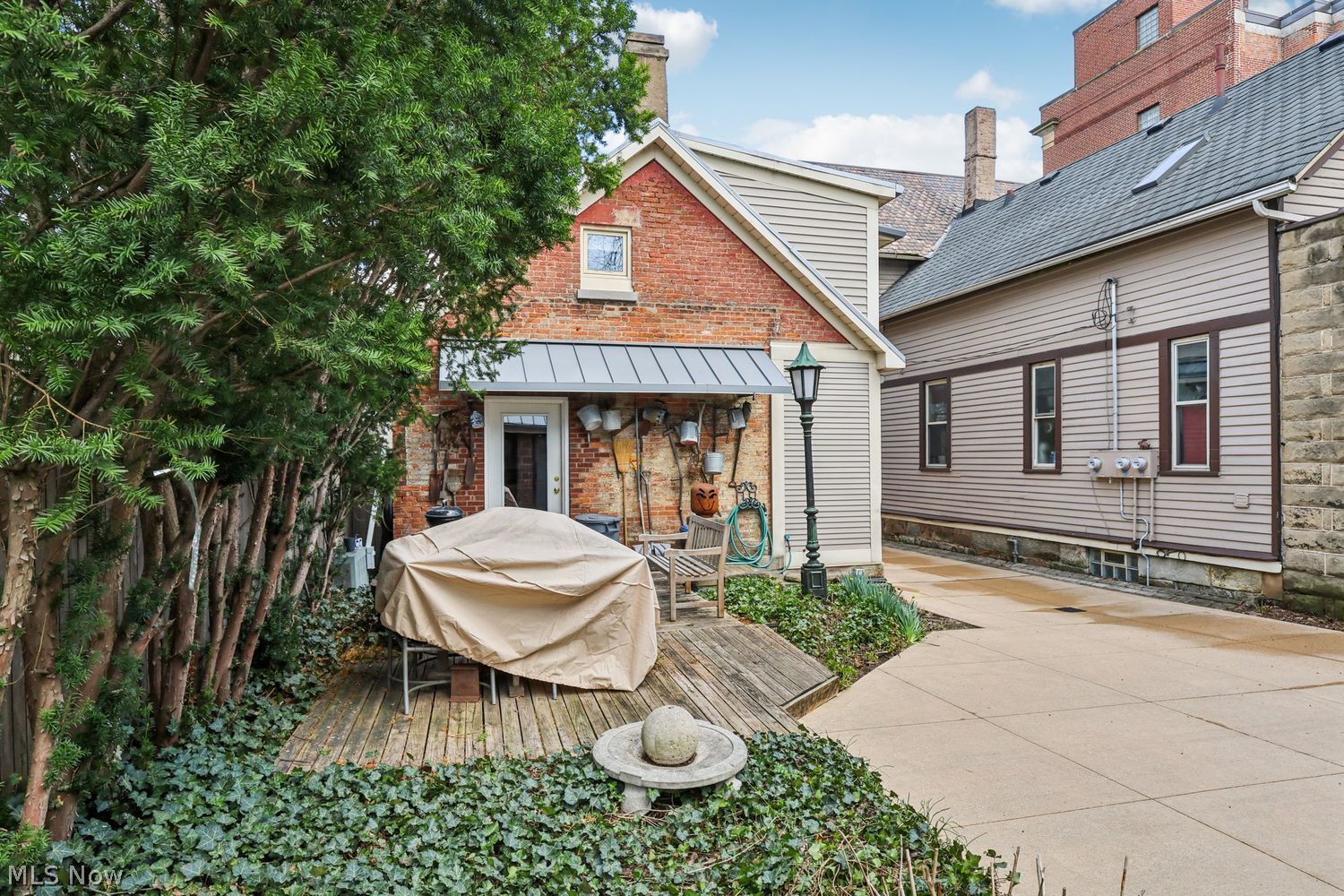 1814 W 30th Street Cleveland OH 44113