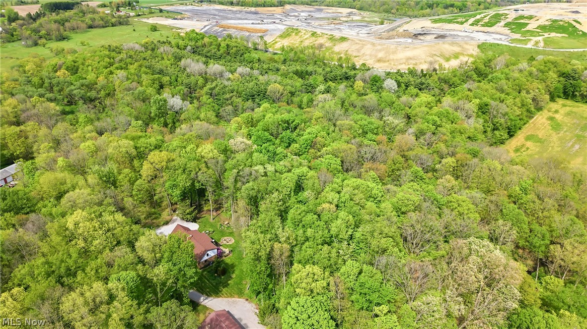 13689 Beard Road New Springfield OH 44443