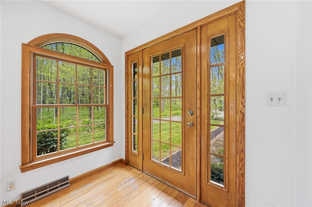 13689 Beard Road New Springfield OH 44443