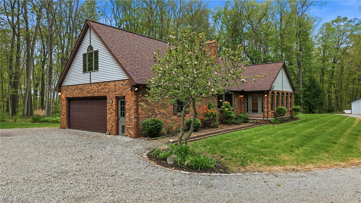13689 Beard Road New Springfield OH 44443