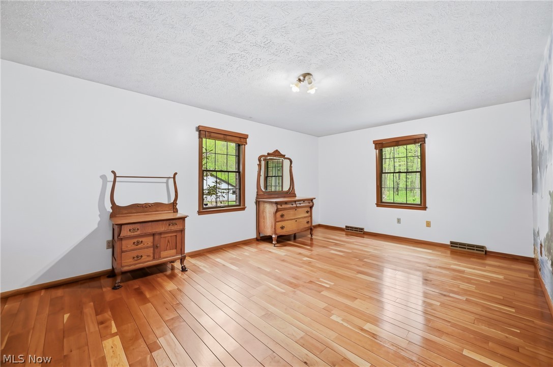 13689 Beard Road New Springfield OH 44443