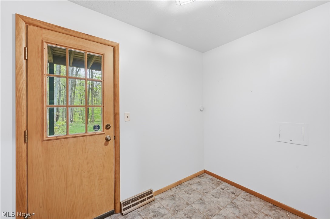 13689 Beard Road New Springfield OH 44443