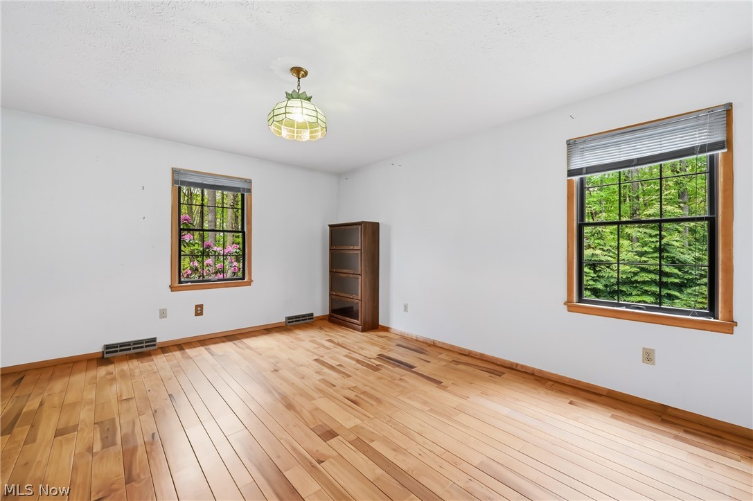 13689 Beard Road New Springfield OH 44443