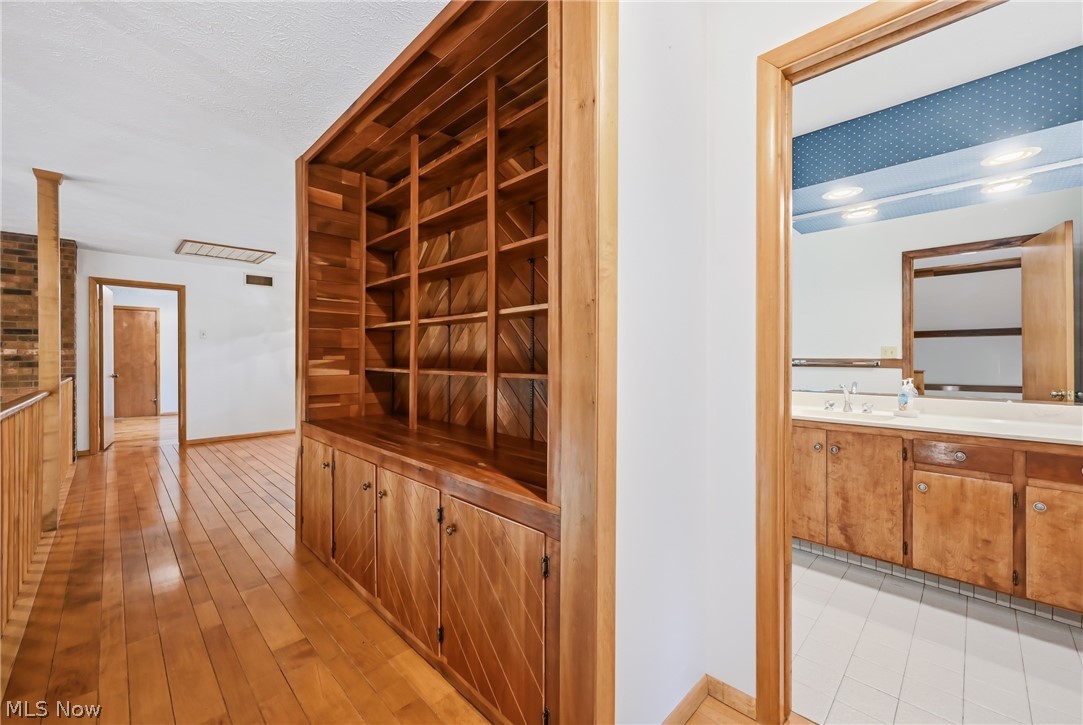 13689 Beard Road New Springfield OH 44443