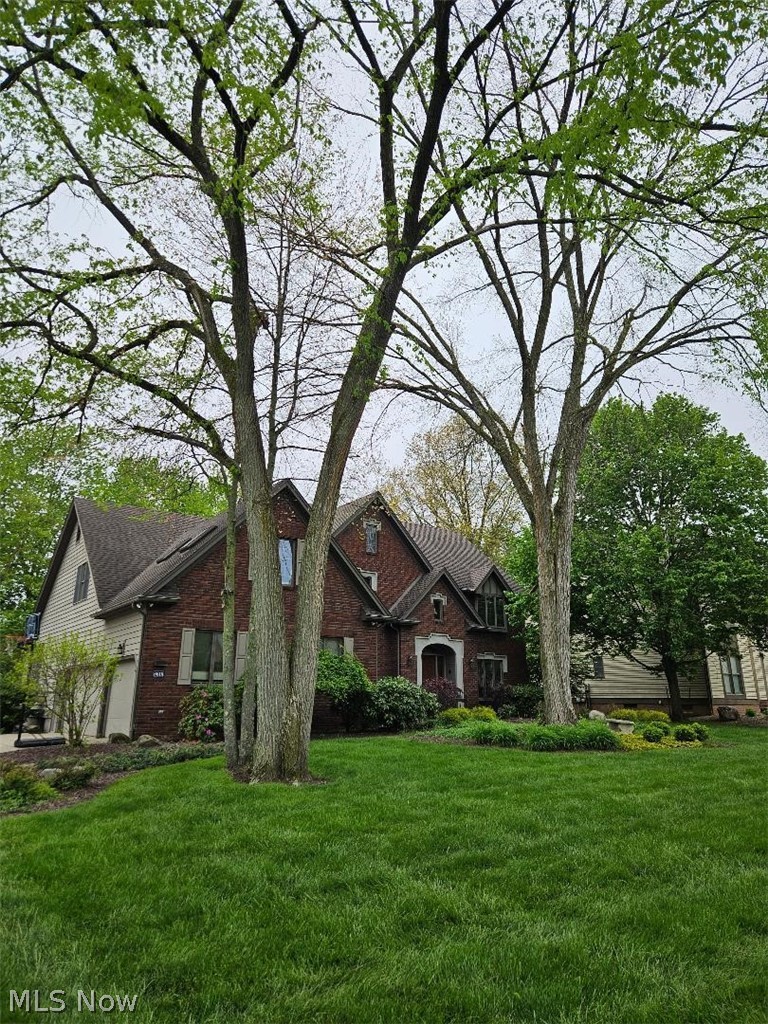 8615 Raintree Run Poland OH 44514
