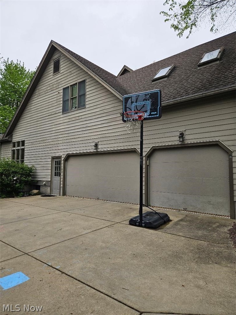 8615 Raintree Run Poland OH 44514
