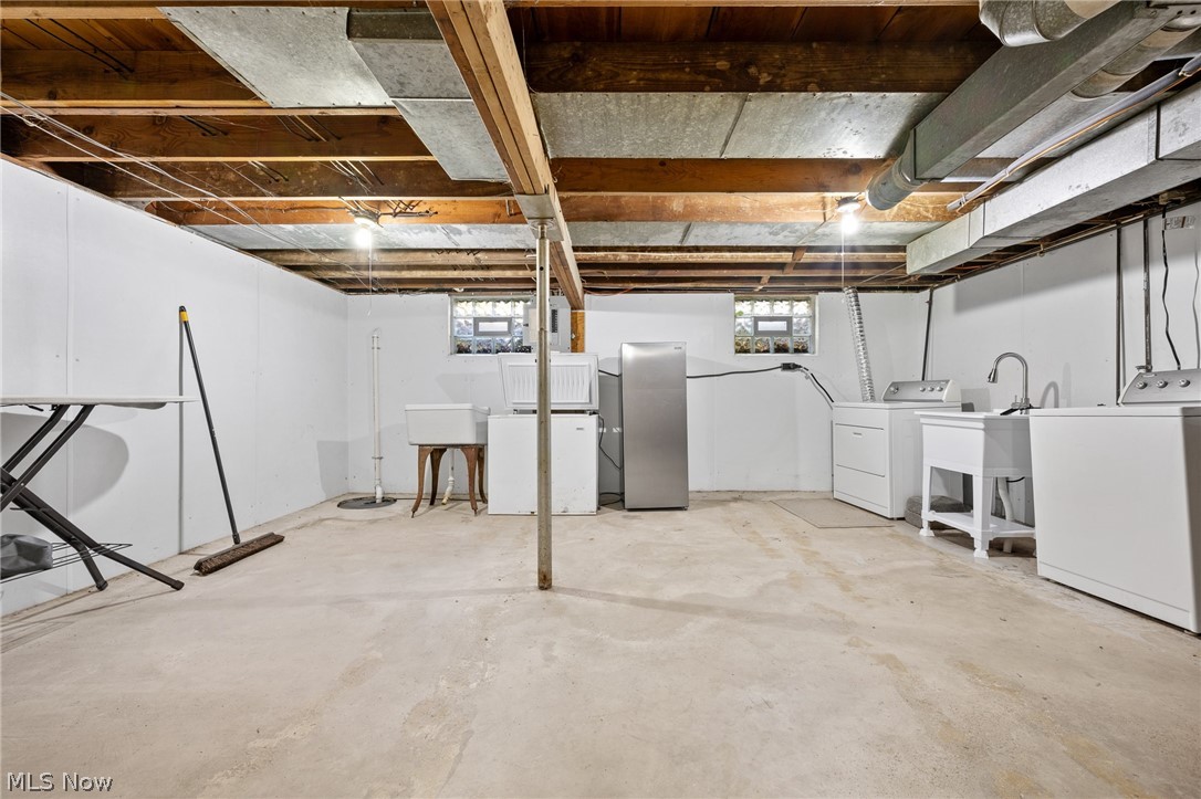 325 Westview Avenue Wadsworth OH 44281