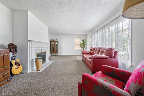 325 Westview Avenue Wadsworth OH 44281