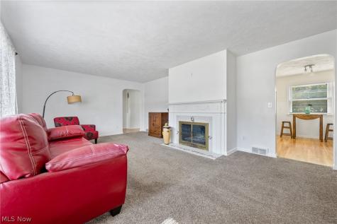 325 Westview Avenue Wadsworth OH 44281