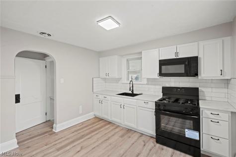 1218 Briggle Road Copley OH 44320