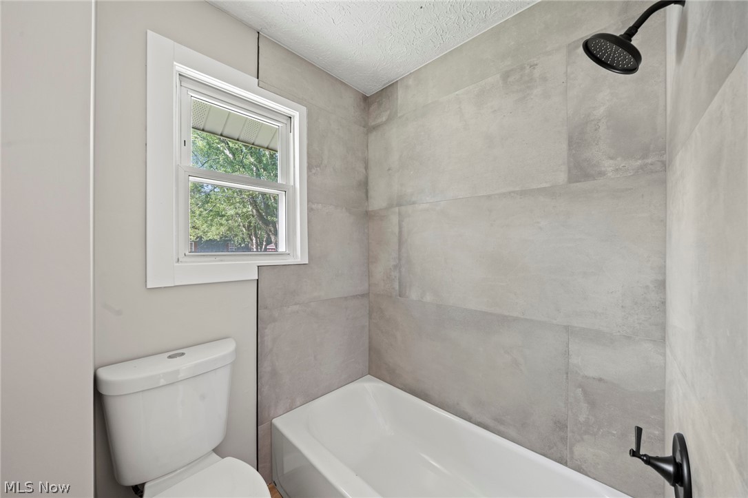 1218 Briggle Road Copley OH 44320