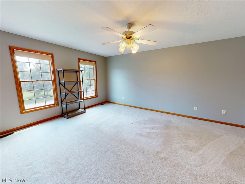 11065 Dunsby Avenue NW Uniontown OH 44685