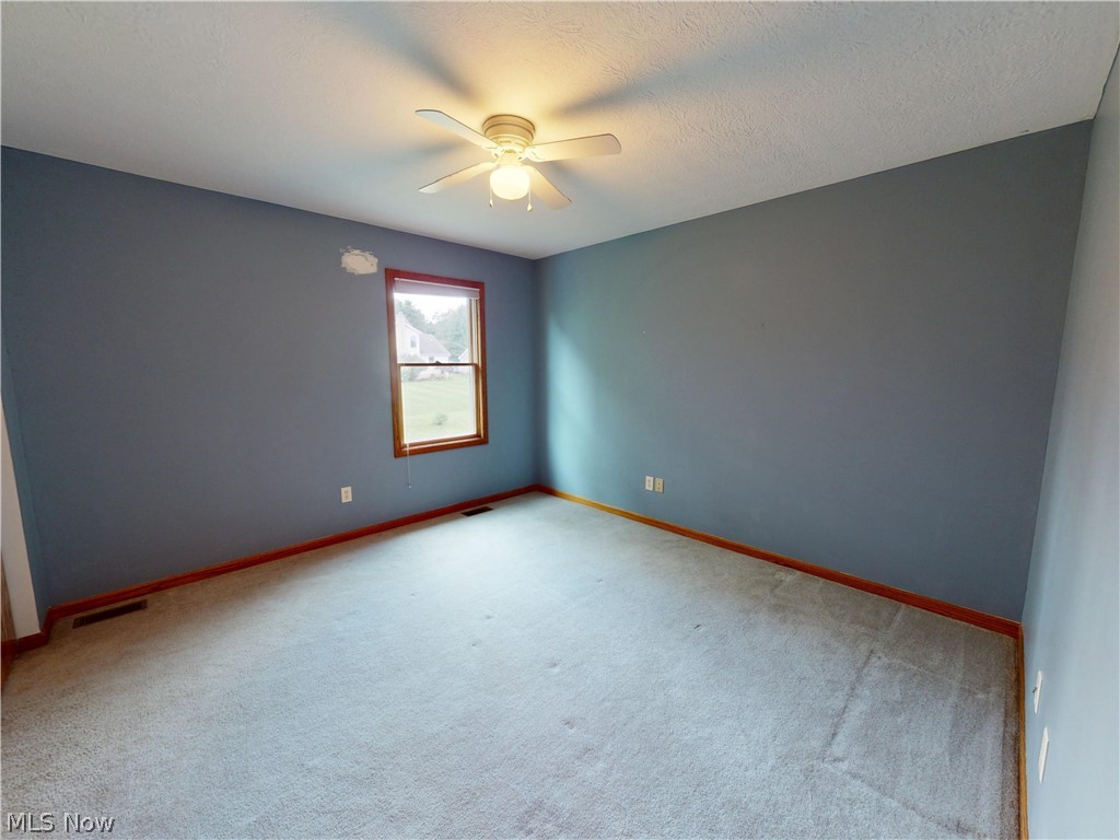11065 Dunsby Avenue NW Uniontown OH 44685