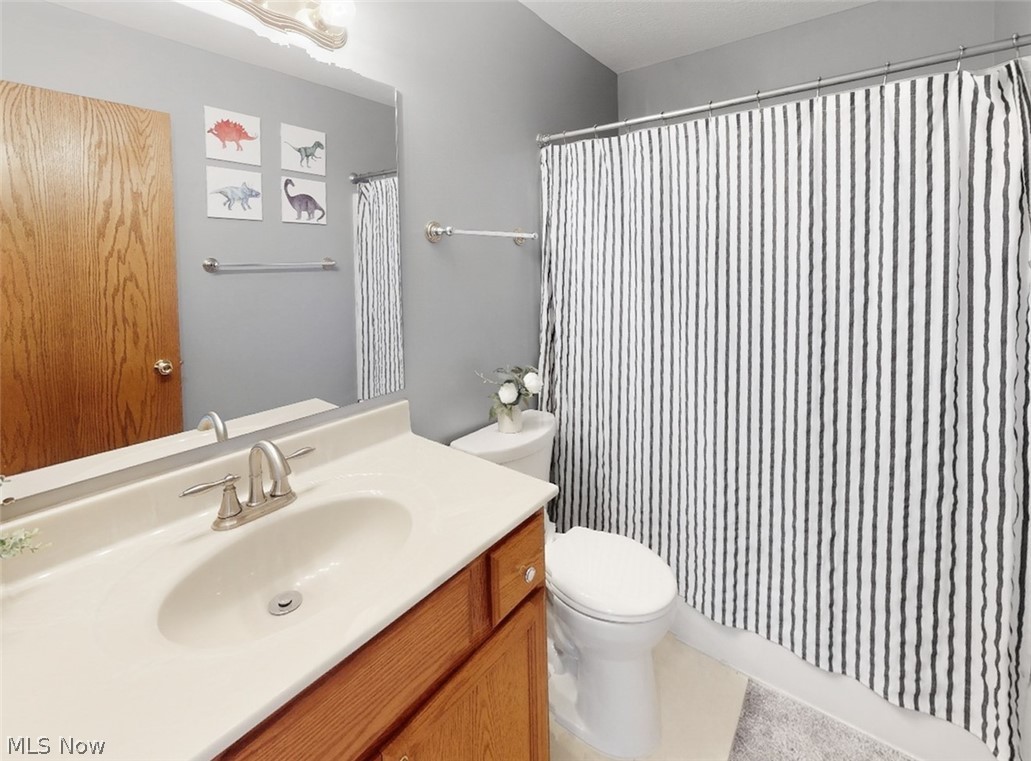 11065 Dunsby Avenue NW Uniontown OH 44685