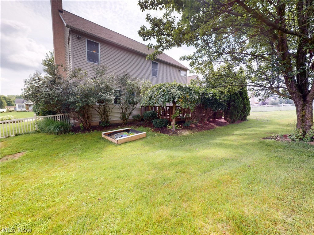 11065 Dunsby Avenue NW Uniontown OH 44685