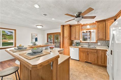2930 State Route 43 Mogadore OH 44260