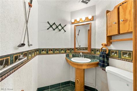 2930 State Route 43 Mogadore OH 44260