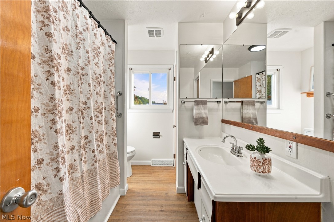 2930 State Route 43 Mogadore OH 44260