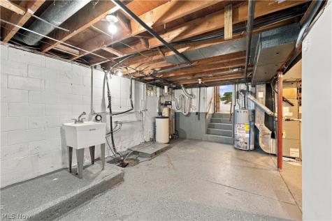 2930 State Route 43 Mogadore OH 44260
