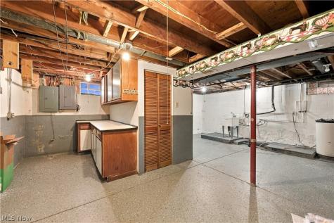 2930 State Route 43 Mogadore OH 44260