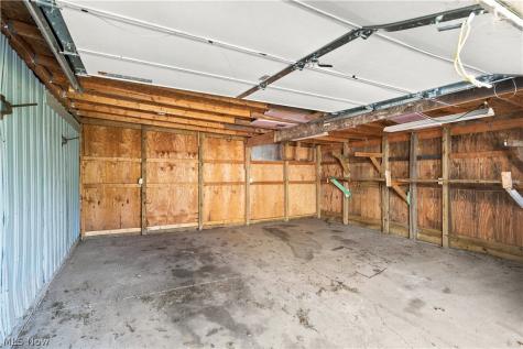 2930 State Route 43 Mogadore OH 44260
