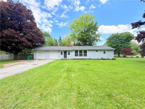 8803 Spring Valley Drive Mentor OH 44060