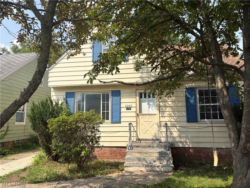 5202 Joseph Street Maple Heights OH 44137