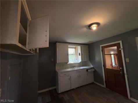 5202 Joseph Street Maple Heights OH 44137