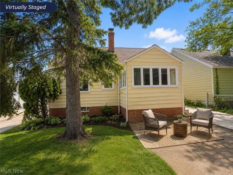 5202 Joseph Street Maple Heights OH 44137