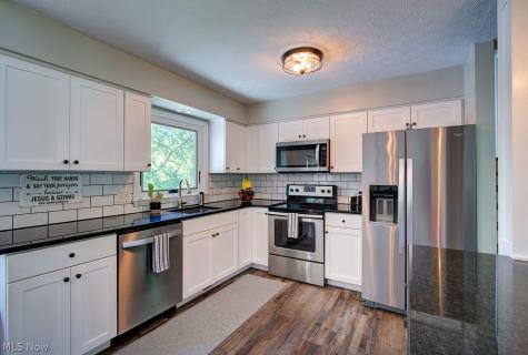 6997 Longview Drive Solon OH 44139
