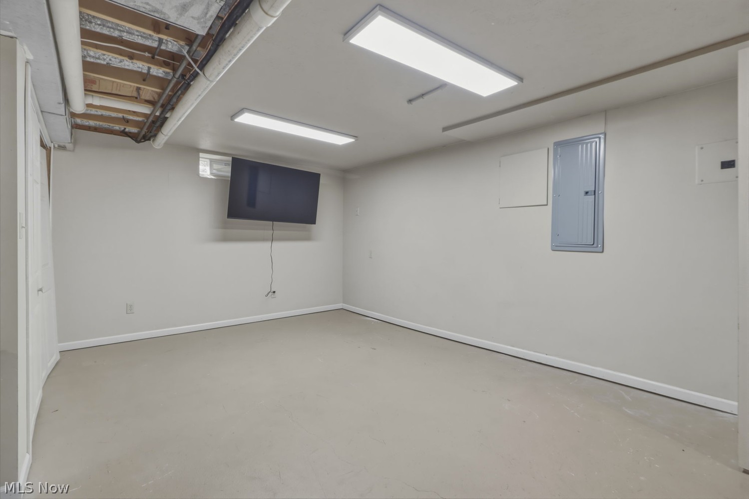 21059 Montclare Boulevard Strongsville OH 44136