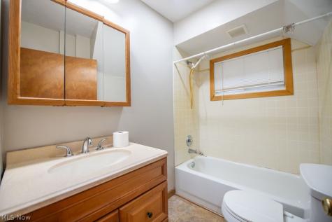 336 N 12th Street Sebring OH 44672