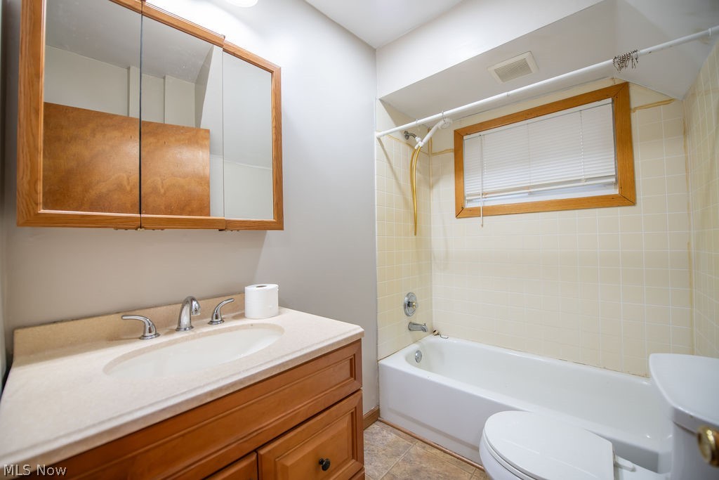 336 N 12th Street Sebring OH 44672