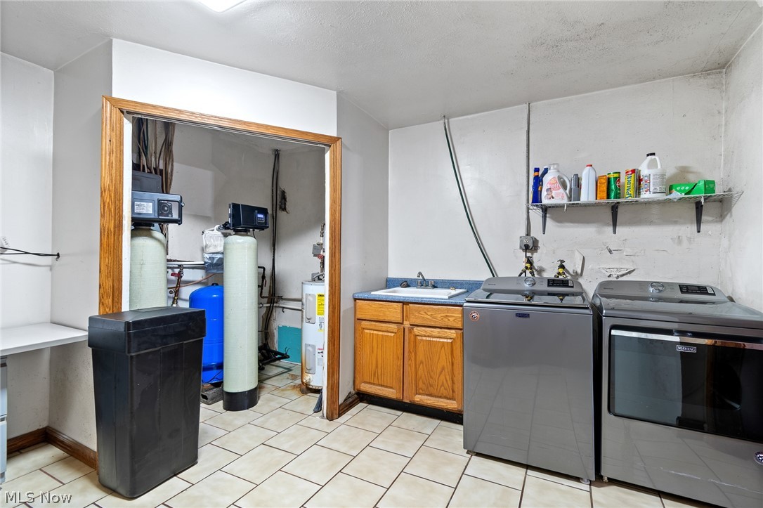 7434 Fenton Road NW North Bloomfield OH 44450