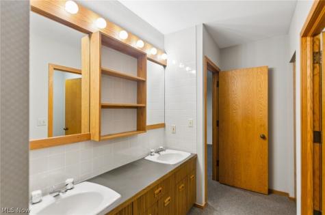 200 Hampshire Road Akron OH 44313