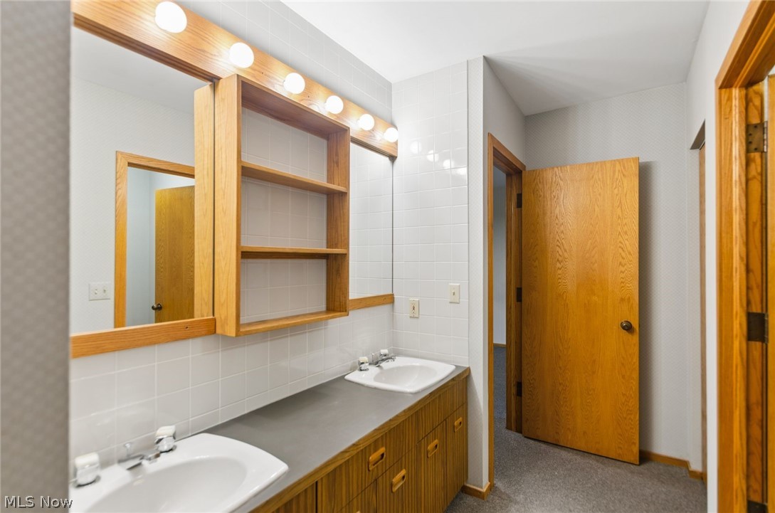 200 Hampshire Road Akron OH 44313