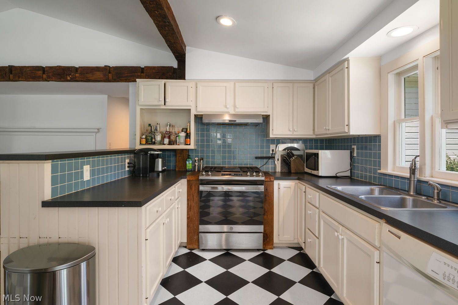 512 Crackel Road Aurora OH 44202