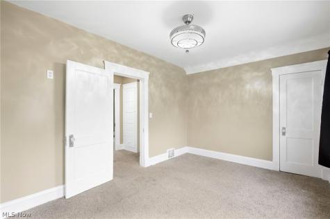 4324 Ardmore Avenue Cleveland OH 44109