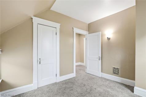 4324 Ardmore Avenue Cleveland OH 44109
