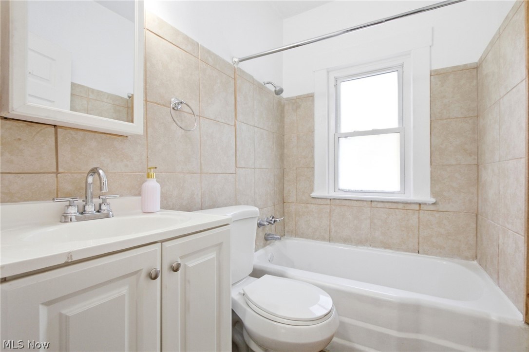 4324 Ardmore Avenue Cleveland OH 44109