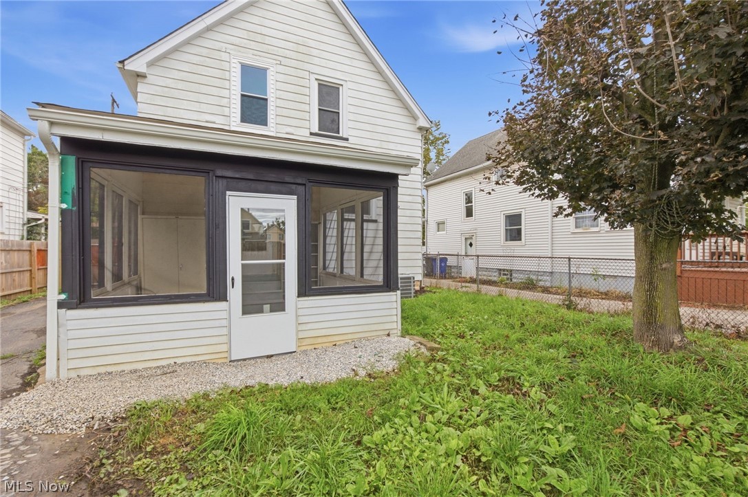 4324 Ardmore Avenue Cleveland OH 44109