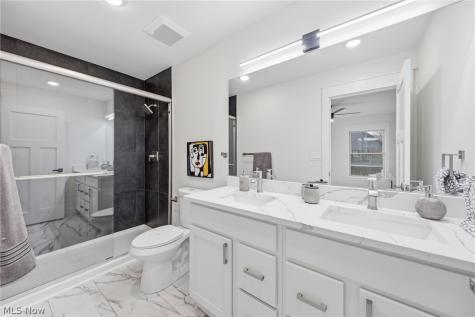 1885 Woodlawn Avenue Cleveland OH 44112