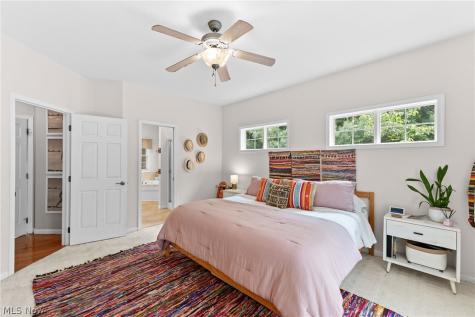 1 Cayuse Trail Malvern OH 44644