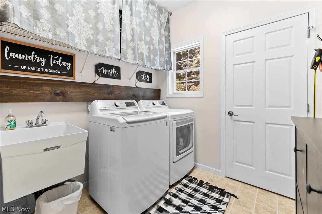 1 Cayuse Trail Malvern OH 44644