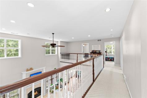 1 Cayuse Trail Malvern OH 44644
