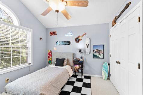 1 Cayuse Trail Malvern OH 44644