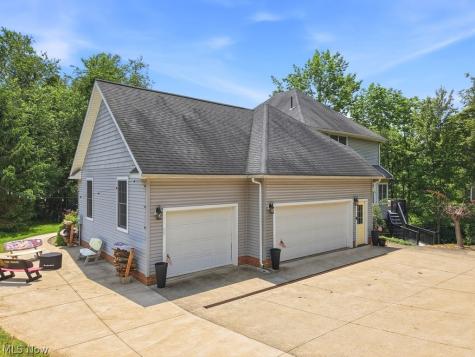 1 Cayuse Trail Malvern OH 44644