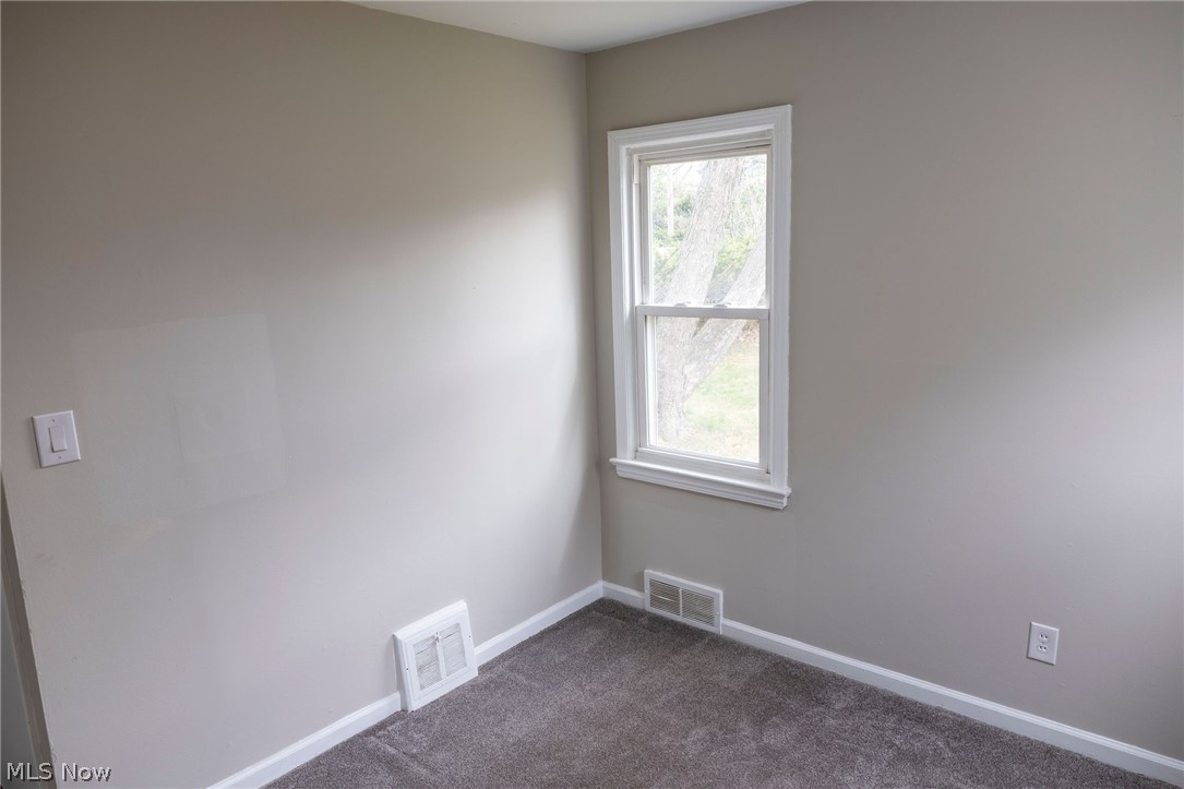 795 E 260th Street Euclid OH 44132
