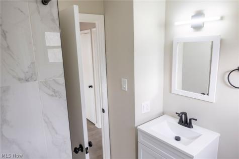 795 E 260th Street Euclid OH 44132