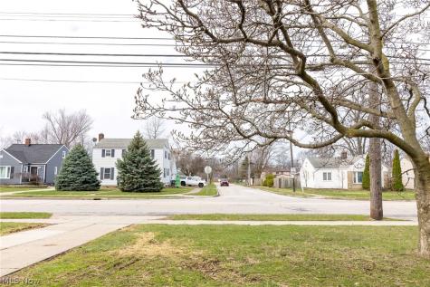 795 E 260th Street Euclid OH 44132
